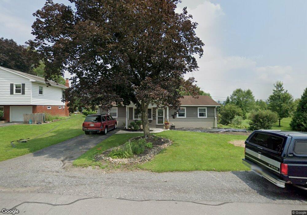 208 Saint Lawrence St, Lewisburg, PA 17837 - photo 1