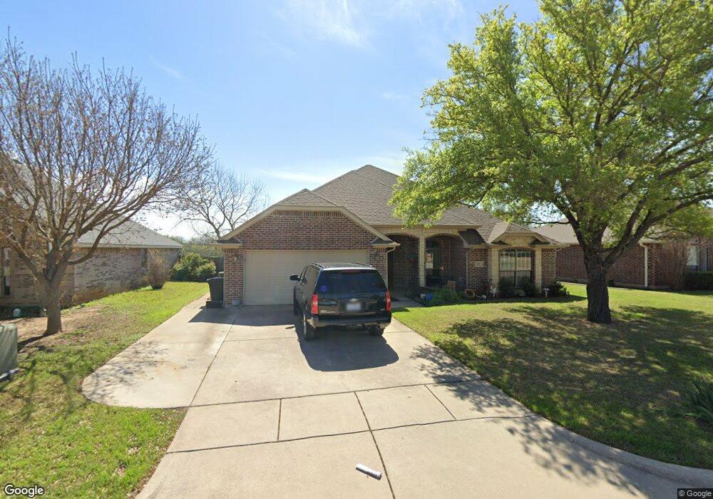 322 Wintergreen Ct, Weatherford, TX 76085 - photo 1