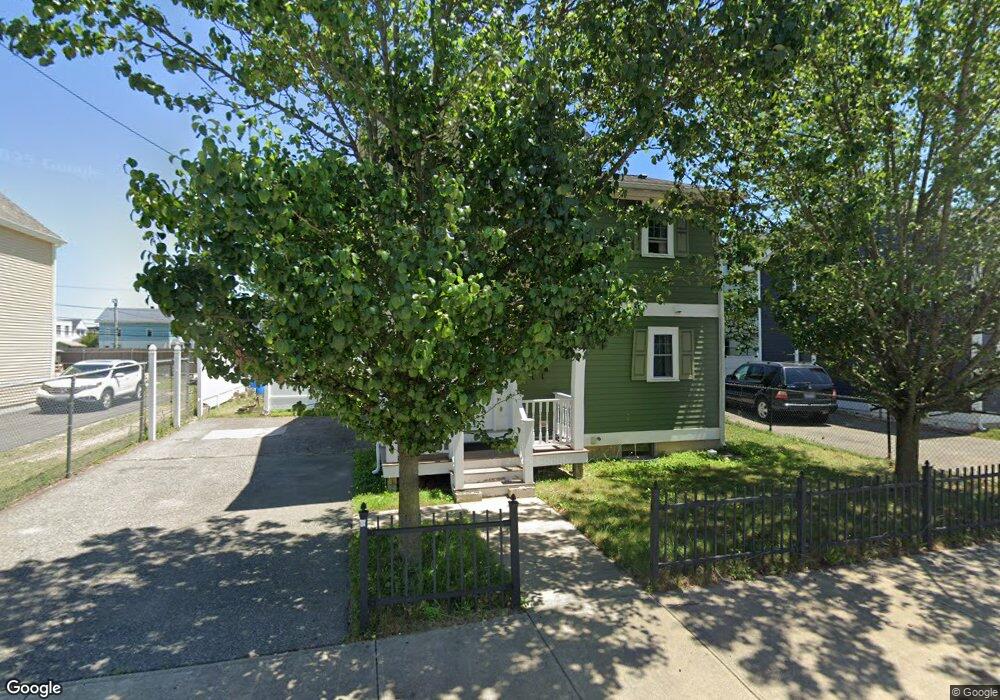 45 Hicks St, Pawtucket, RI 02860 - photo 1