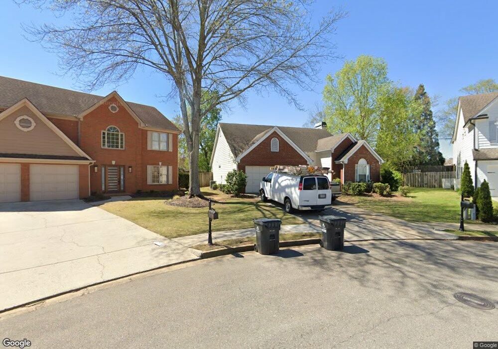 4080 Crabapple Lake Ct unit 1, Roswell, GA 30076 - photo 1