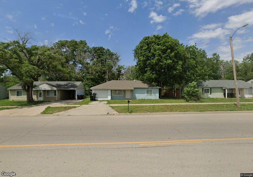 1316 SW 37th St, Topeka, KS 66611 - photo 1