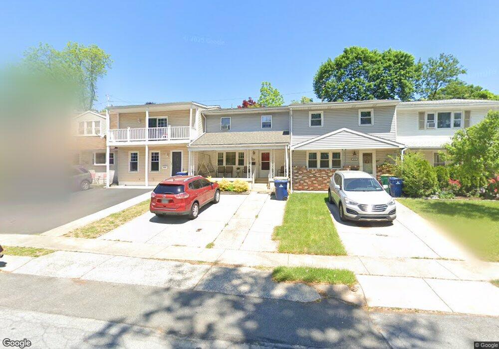 2525 Eisenhower Ct, Reading, PA 19609 - photo 1