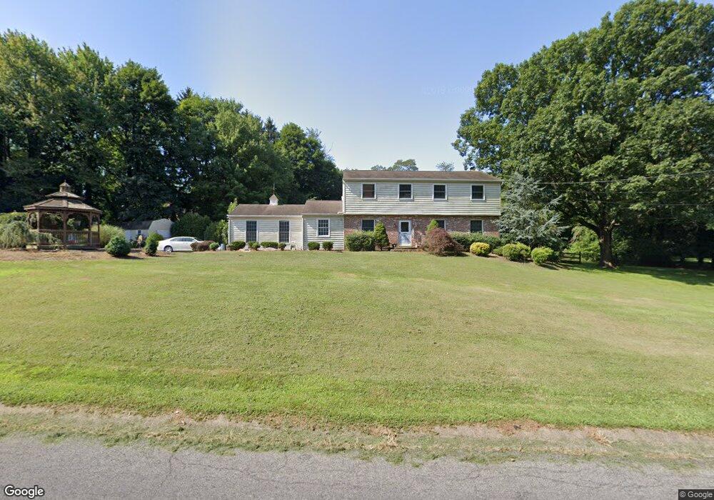 135 Woodcrest Ln, Doylestown, PA 18901 - photo 1