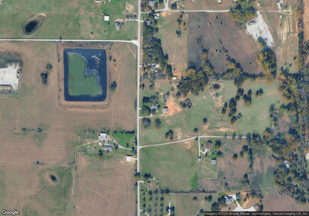 750 Mcvoid Rd, Springtown, TX 76082 - photo 1