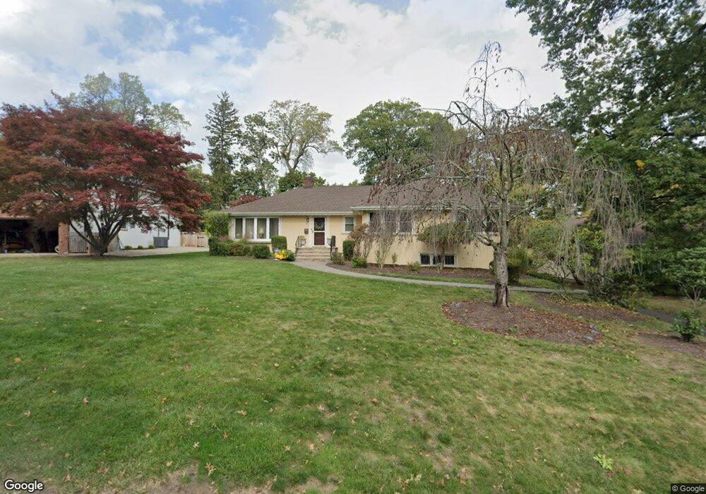 7 Luddington Rd, West Orange, NJ 07052 - photo 1