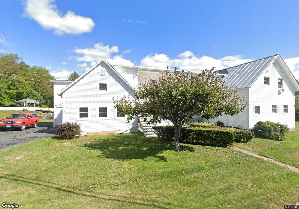 17 Tunnel St, Readsboro, VT 05350 - photo 1