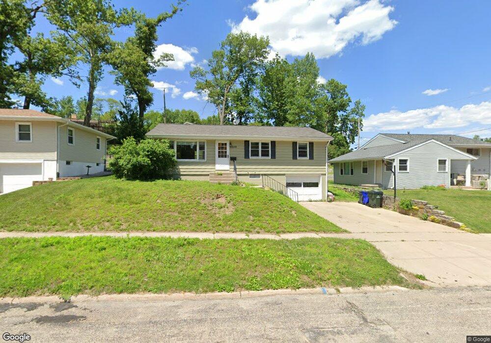 3648 Bel Air Dr SE, Cedar Rapids, IA 52403 - photo 1