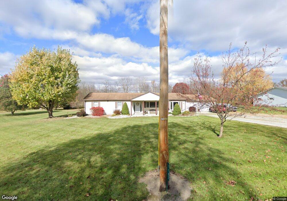 1182 W Hume Rd, Lima, OH 45806 - photo 1