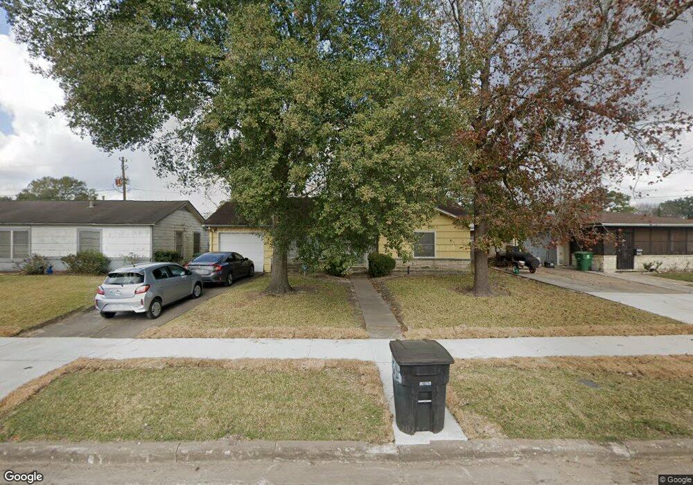 7655 Hereford St, Houston, TX 77087 - photo 1