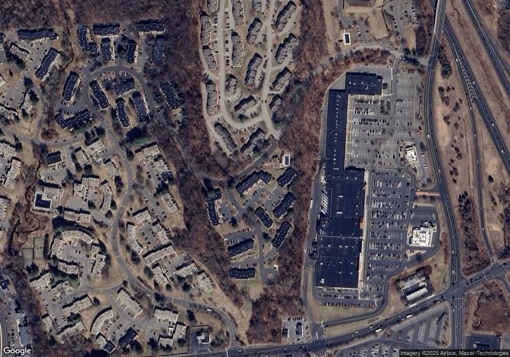 15 Magnolia Hill Ct, Cromwell, CT 06416 - photo 1