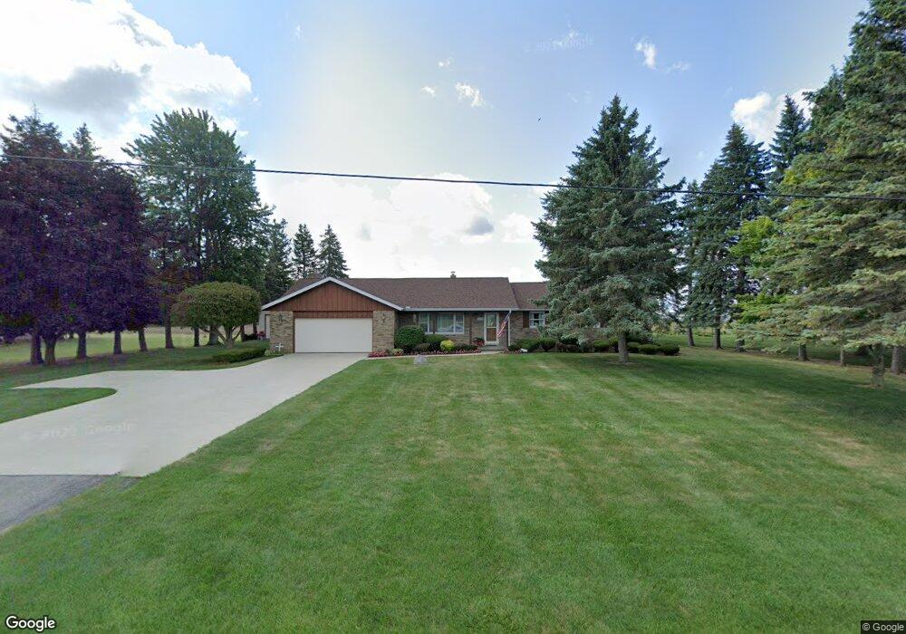 11208 Roedel Rd, Frankenmuth, MI 48734 - photo 1