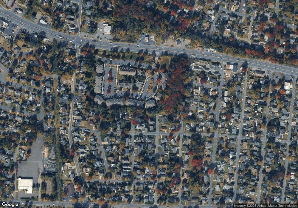 606 Wedgewood Cir, Middletown, NJ 07748 - photo 1