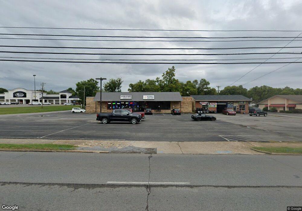 524 Madison St, Shelbyville, TN 37160 - photo 1