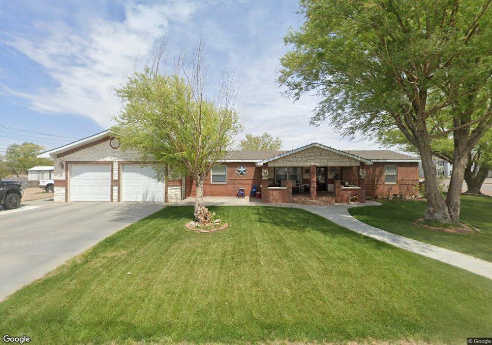 704 E 10th St, Hugoton, KS 67951 - photo 1