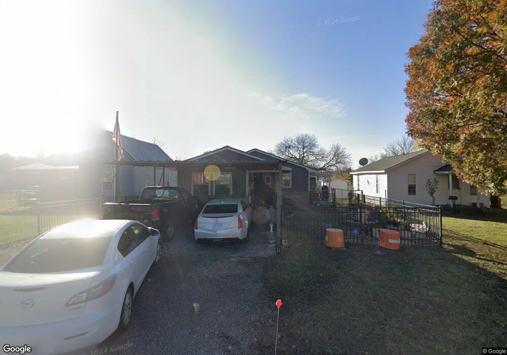 1311 W Cummings St, Henryetta, OK 74437 - photo 1