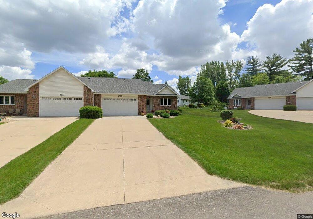 2728 Edgewood Dr, Cedar Falls, IA 50613 - photo 1