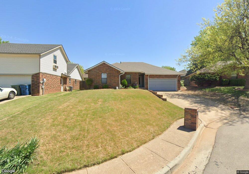 908 Norma Ln, Edmond, OK 73034 - photo 1