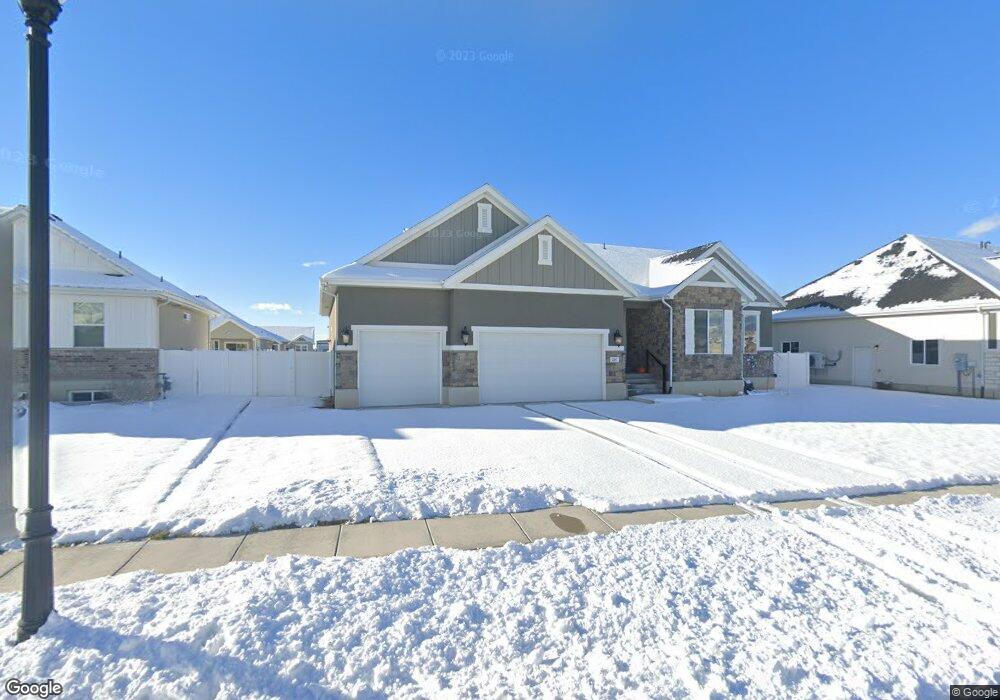 2267 N 3525 W, Clinton, UT 84015 - photo 1