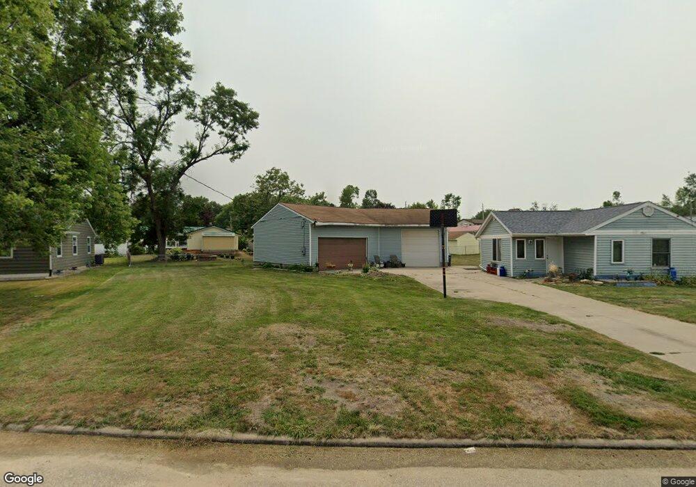 125 Outlook Dr SW, Cedar Rapids, IA 52404 - photo 1