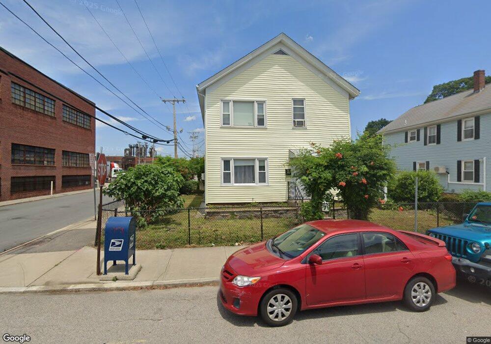 104 Hughes Ave, Pawtucket, RI 02861 - photo 1