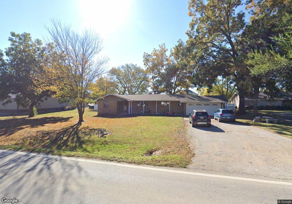 904 E 4th St, Altamont, KS 67330 - photo 1