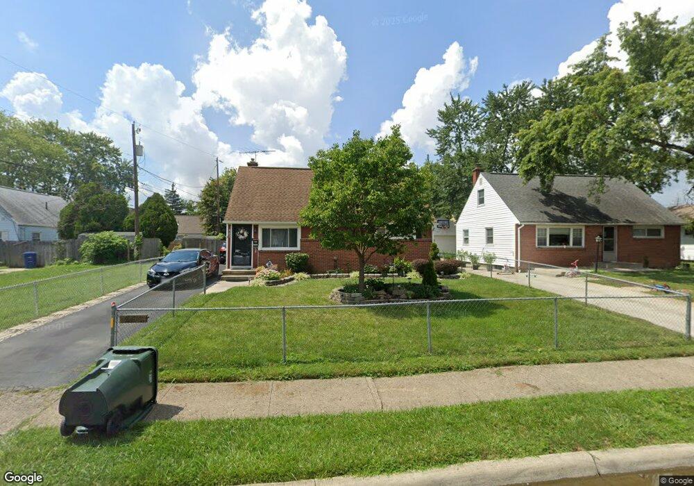 687 Roth Ave, Columbus, OH 43228 - photo 1