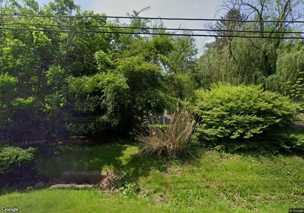 2592 E Main St, Douglassville, PA 19518 - photo 1