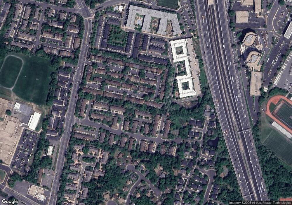 7979 Tyson Oaks Cir, Vienna, VA 22182 - photo 1