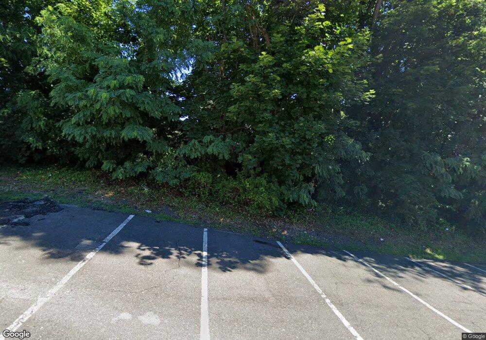 7 Edgewater Dr, Matawan, NJ 07747 - photo 1