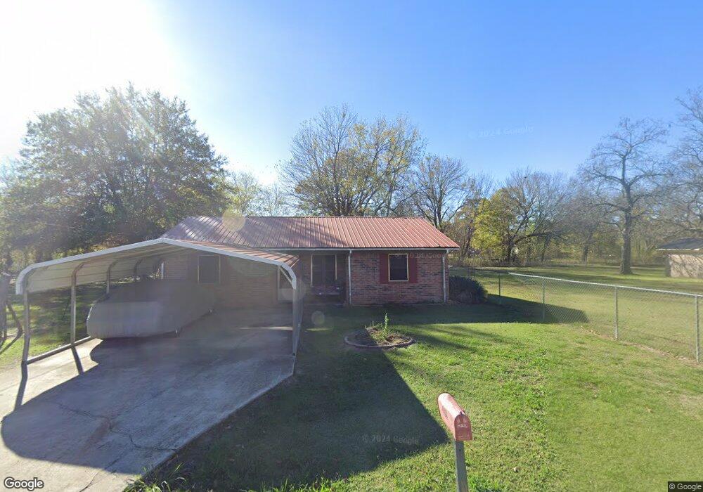 1609 W Main St, Hugo, OK 74743 - photo 1