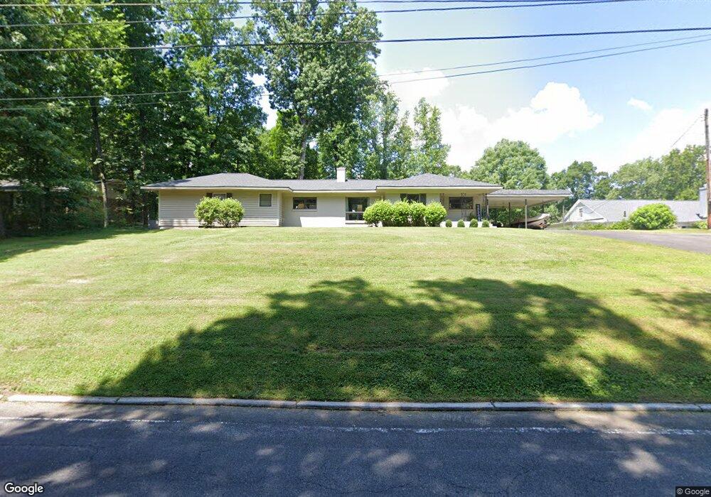 1026 E Lakeshore Dr, Dalton, GA 30720 - photo 1