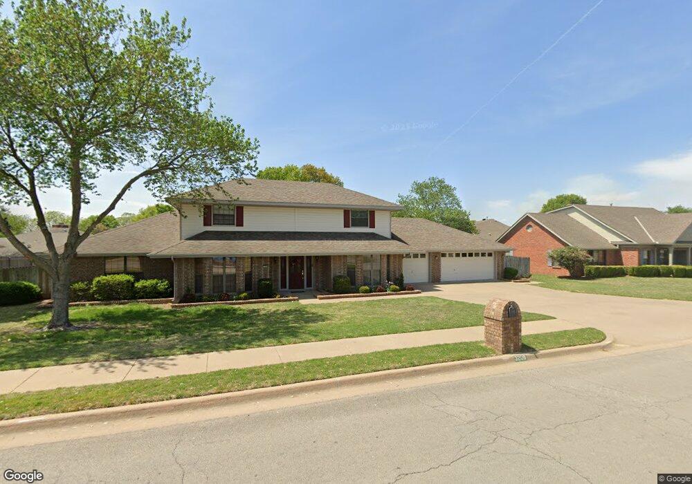 3209 Camelot Dr, Bartlesville, OK 74006 - photo 1