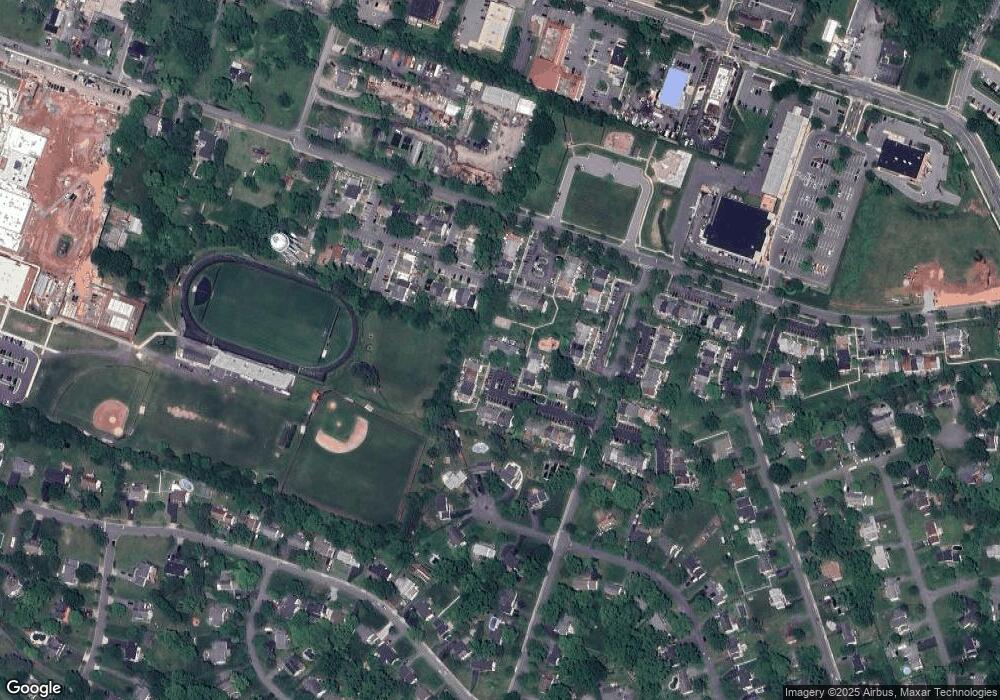 17454 Hoskinson Rd, Poolesville, MD 20837 - photo 1