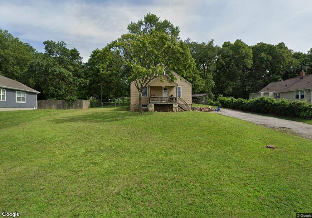 10218 W 61st St, Shawnee, KS 66203 - photo 1