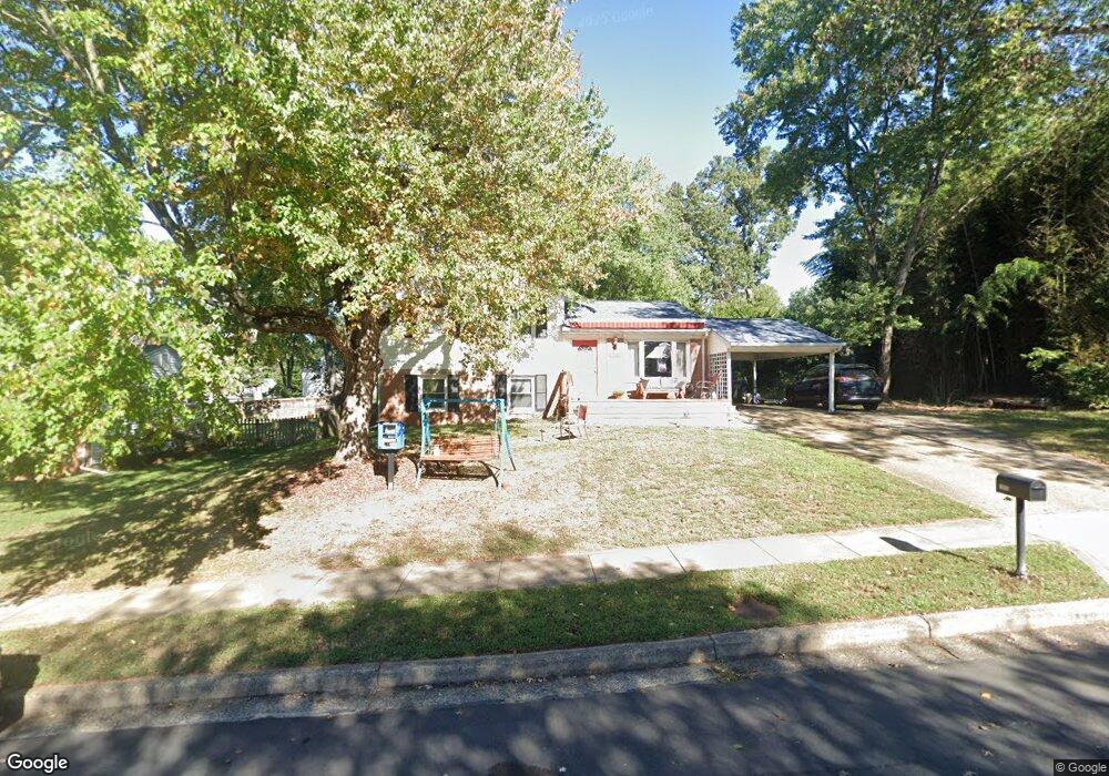 13520 Pennsboro Dr, Chantilly, VA 20151 - photo 1