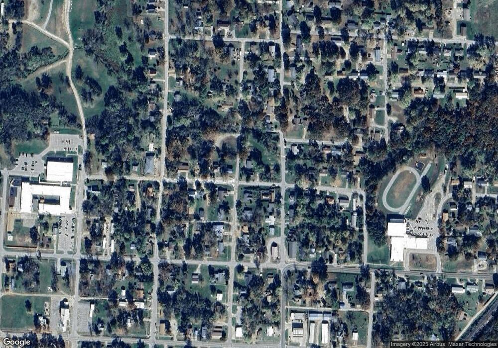 201 N Locust St, Dixon, MO 65459 - photo 1