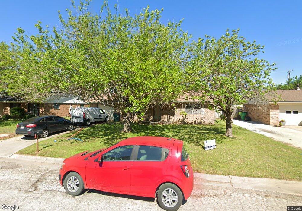 1108 Kent Dr, Gainesville, TX 76240 - photo 1