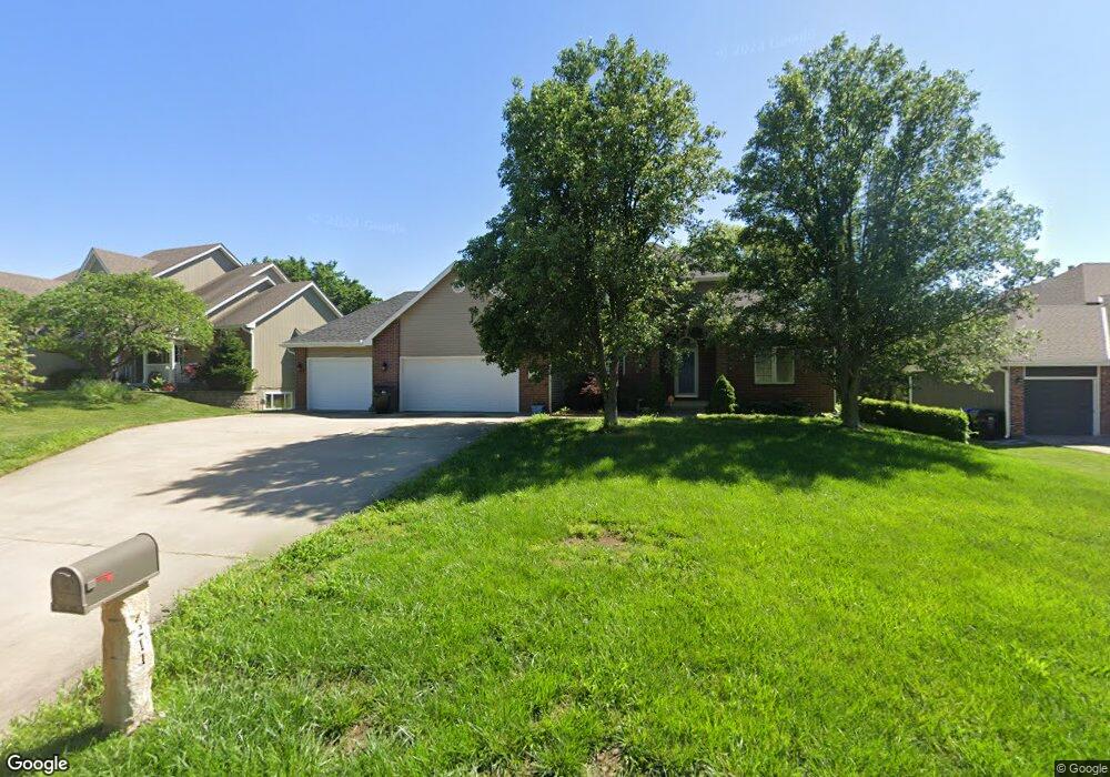 7211 SW Falcon St, Topeka, KS 66610 - photo 1