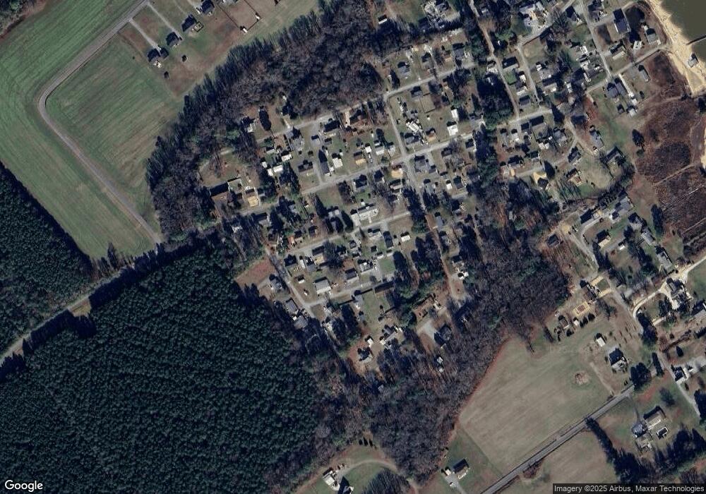 168 Waterview Dr, Dunnsville, VA 22454 - photo 1