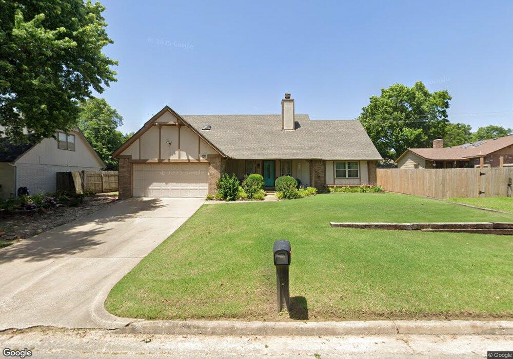 904 W Vicksburg St, Broken Arrow, OK 74011 - photo 1