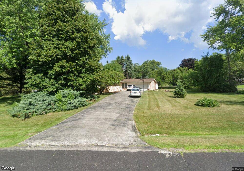 N59W26420 Mountain Shadows Dr, Sussex, WI 53089 - photo 1