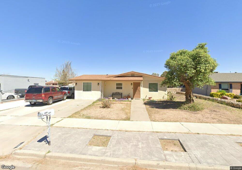 208 Duanesburg St, Horizon City, TX 79928 - photo 1