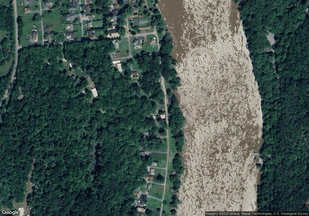 383 Mason Dr, Harpers Ferry, WV 25425 - photo 1