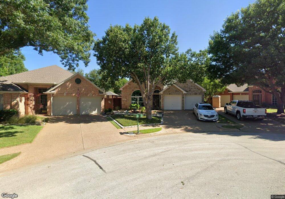 2404 Aberdeen Dr, Bedford, TX 76021 - photo 1