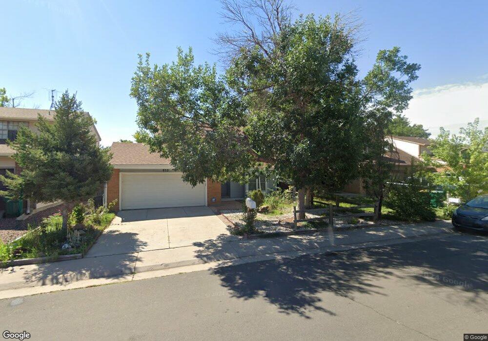 852 S Rifle Way, Aurora, CO 80017 - photo 1