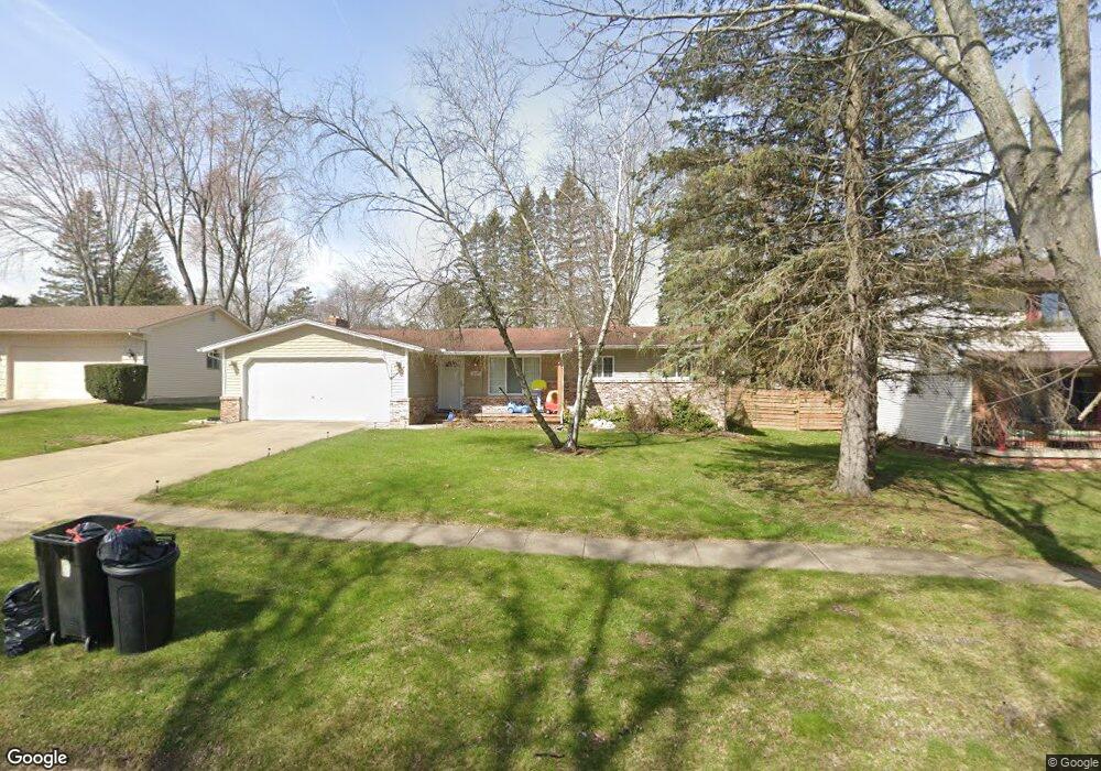 522 Sun Manor Dr, Flushing, MI 48433 - photo 1