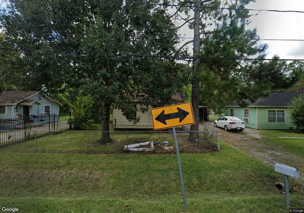 6816 Kittridge St, Houston, TX 77028 - photo 1