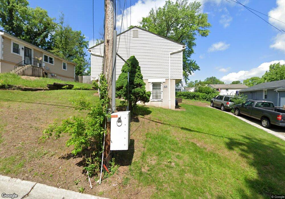 909 Kayak Ave, Capitol Heights, MD 20743 - photo 1