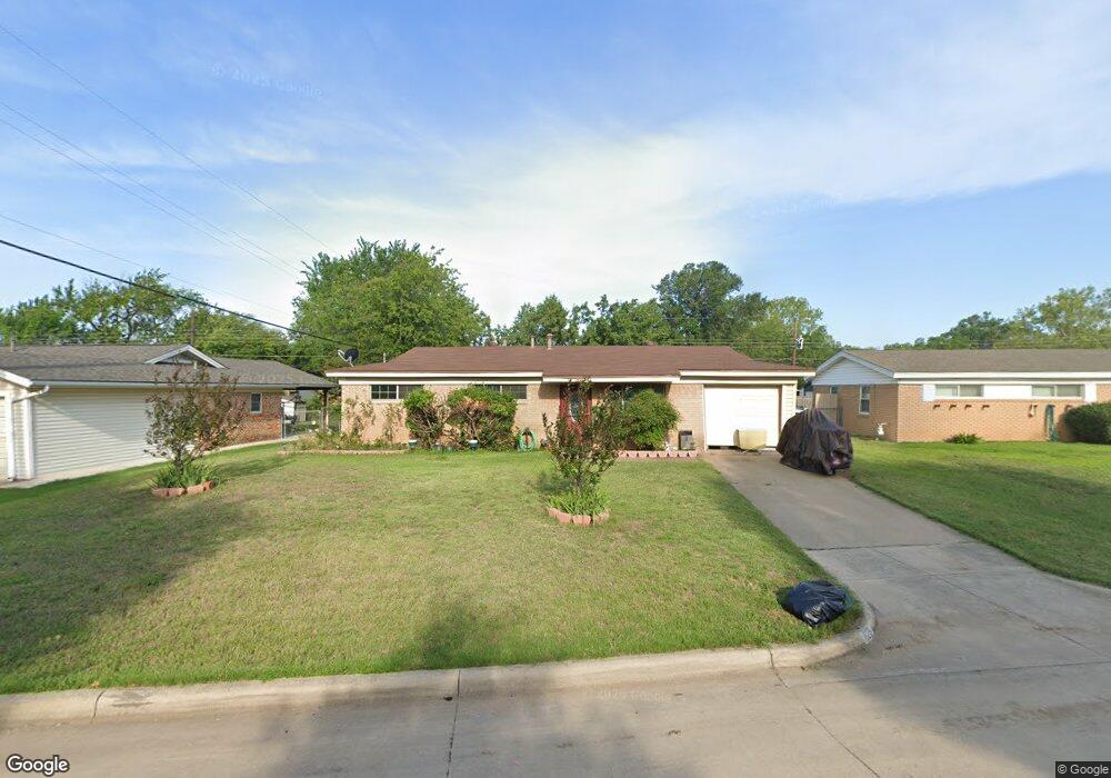829 Jerry Ln, Bedford, TX 76022 - photo 1