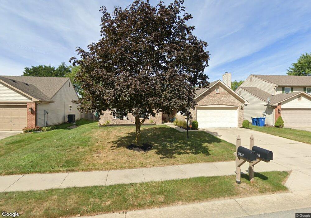 12838 Sovereign Ln, Fishers, IN 46038 - photo 1